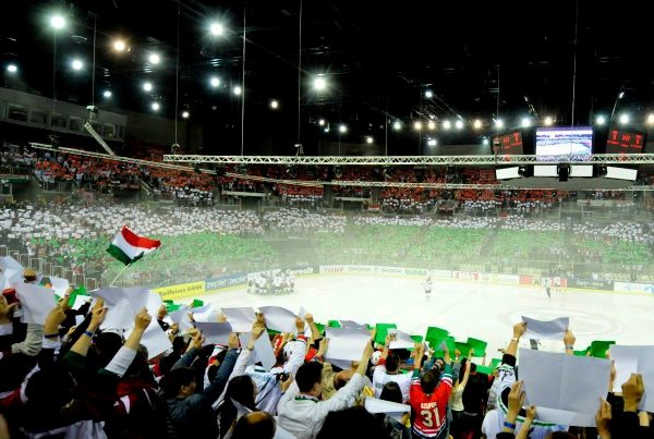 Arena panorama 2011