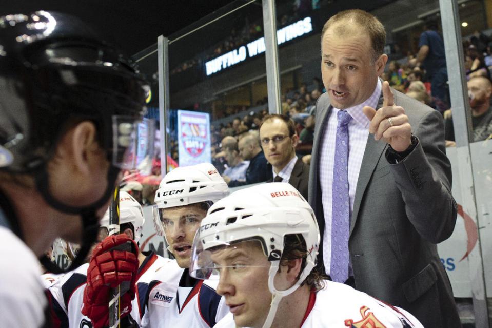 Red Wings Coach Hockey