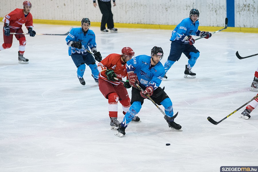 tisza_volan-crvena_zvezda020kf