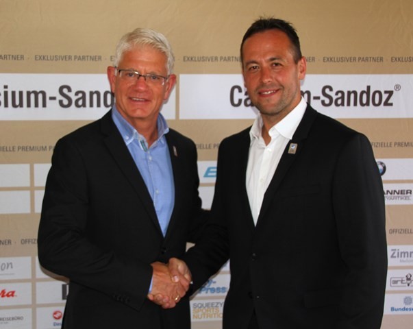 Marco Sturm Franz Reindl Handshake