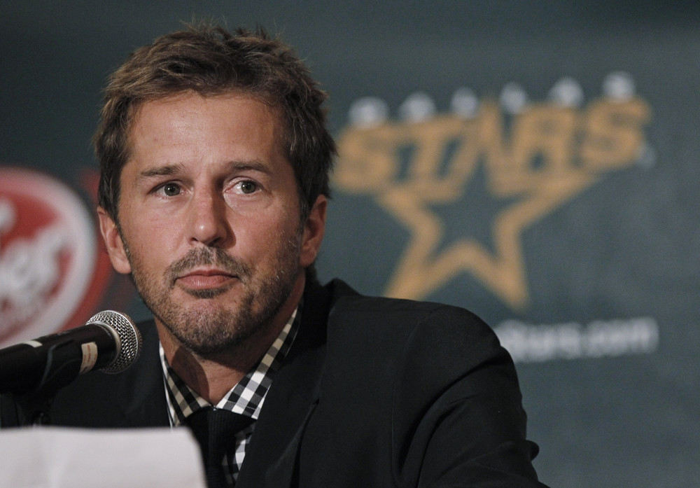 NHL: SEP 23 Mike Modano Retires