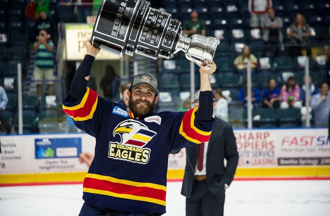 Ryan_Harrison_a_DVTK_Jegesmedvek_jatekosa_friss_ryanharrison_coloradoeagles_1120
