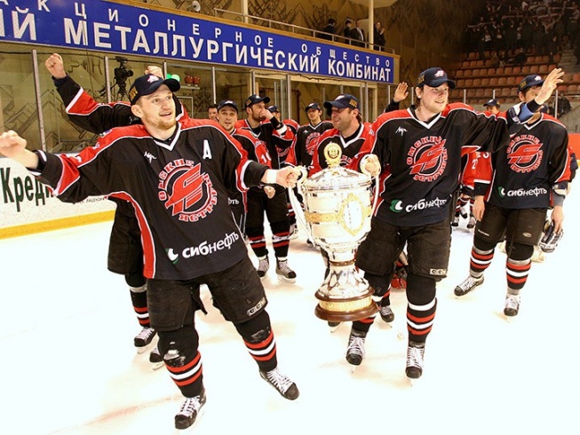 avangard2004