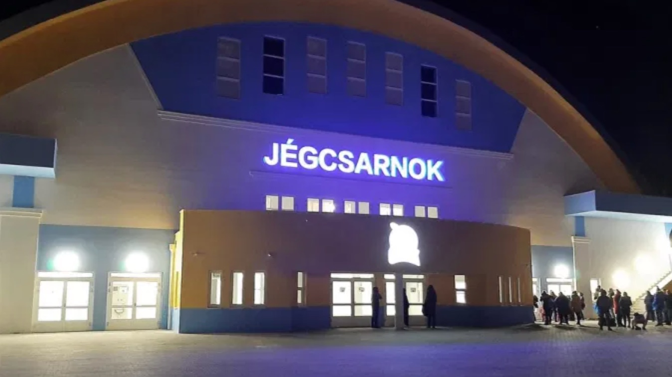ajka2