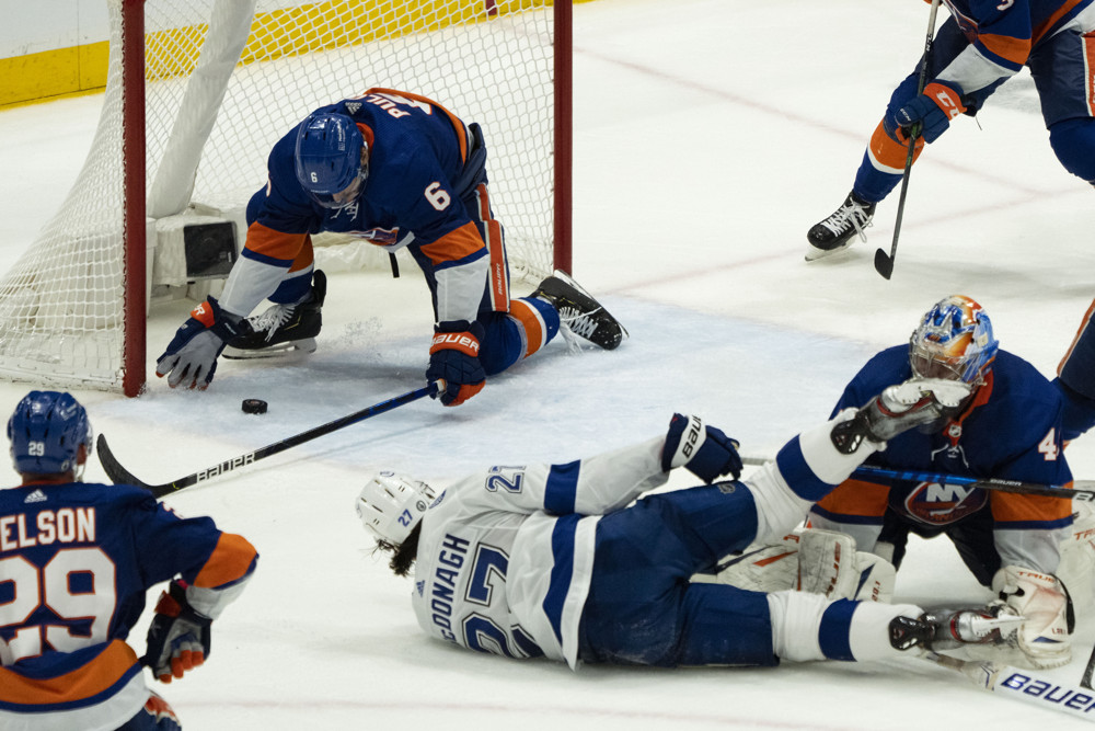 NHL: JUN 19 Stanley Cup Playoffs Semifinals - Lightning at Islanders