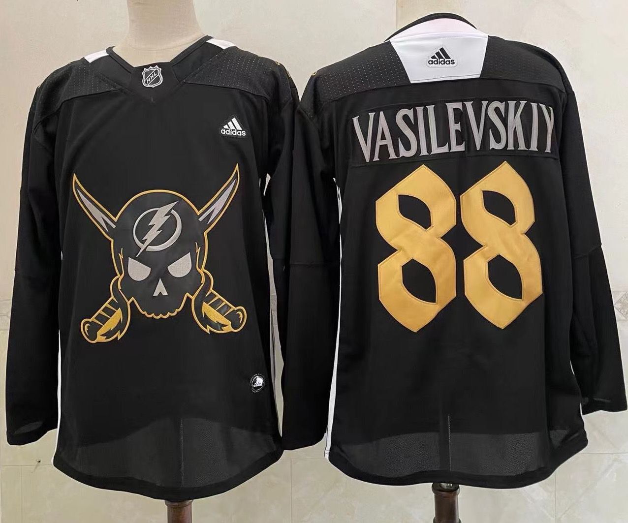 tampa gasparilla jersey